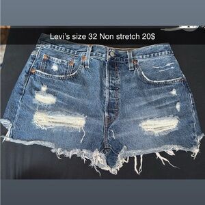 Levi's Women's Frayed Hem Jean Shorts - Dark Blue